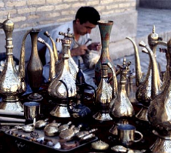 Узбекистан, чеканка металлических изделий